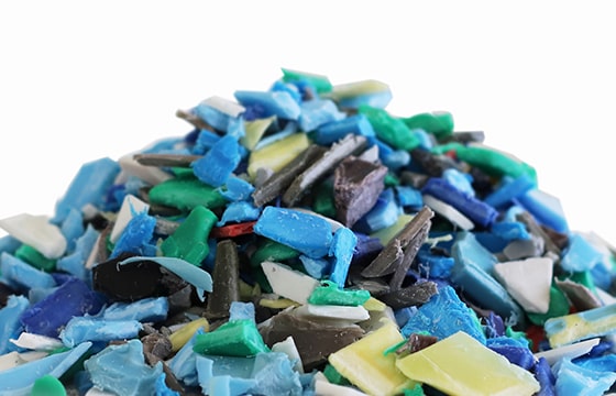 粉砕して加工しやすくする