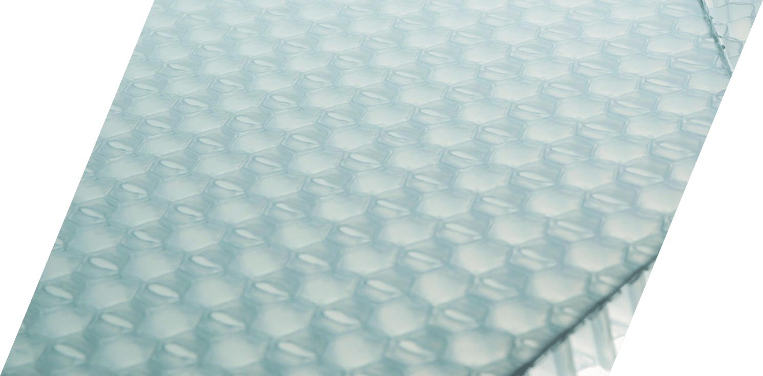 世界初の熱可塑性樹脂による連続成形技術から誕生したハニカムコア「TECCELL」（テクセル）