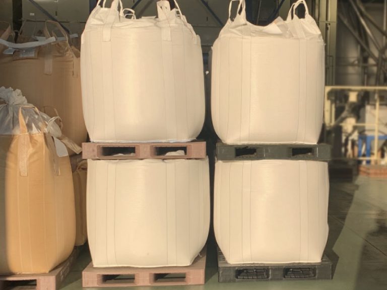 高耐久パレットへの切り替えで、作業環境を改善！